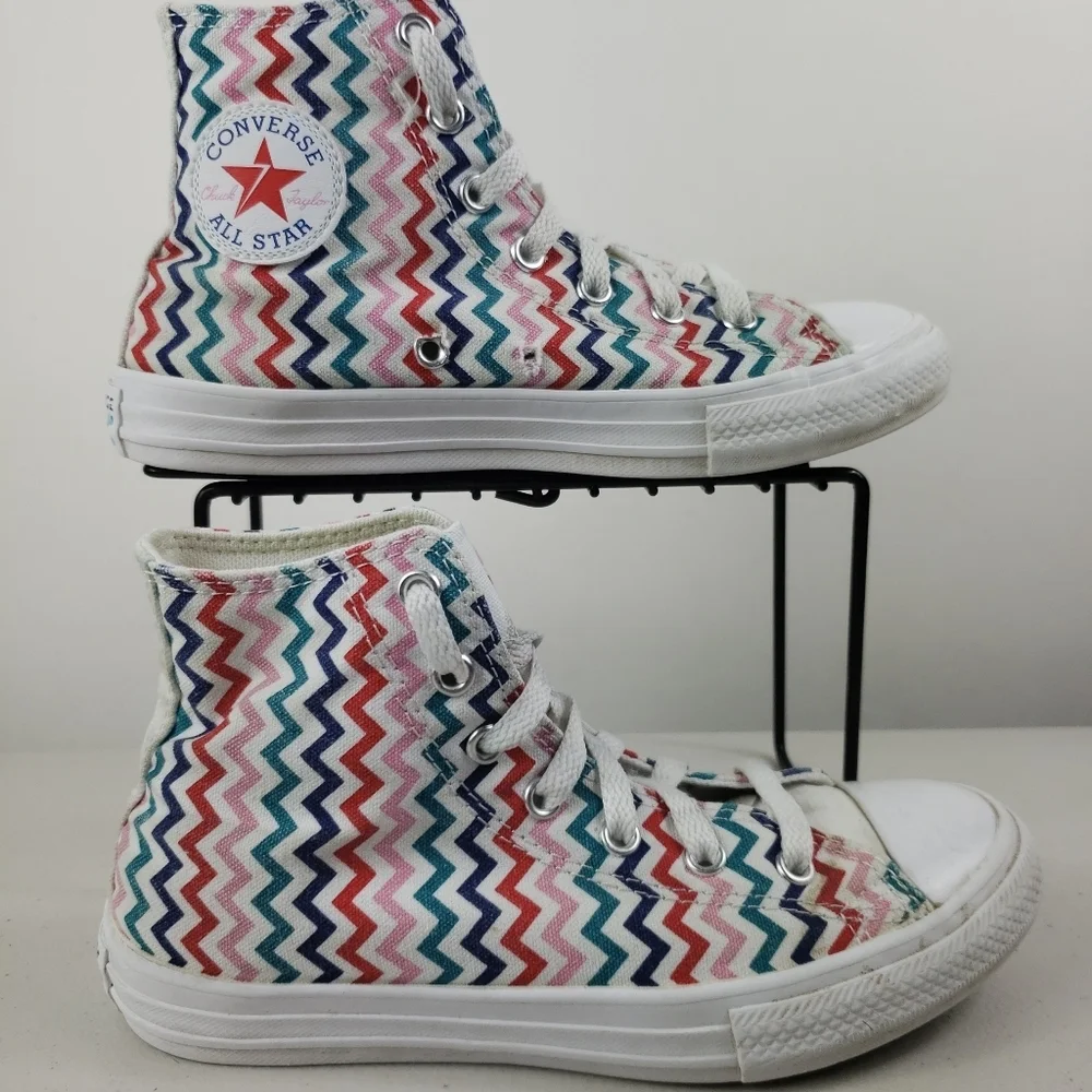 Converse chuck Taylor All-Star sz 2 youth Kids